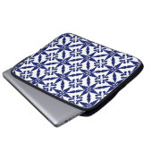 Ikat Star Pattern - Navy Blue und White Laptopschutzhülle (Vorne Knopf)