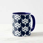 Ikat Stylized Floral - Indigo Blau und Weiß Tasse (VorderseiteRechts)