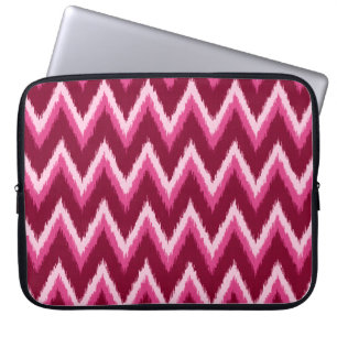 Ikat Zickzack Stripes - Burqundy, Rose und Rosa Laptopschutzhülle