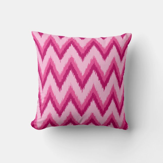 Ikat Zickzack Stripes - Fuchsia und Pink Kissen (Vorderseite)