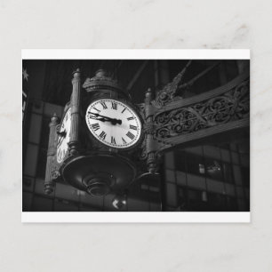 Ikonische Uhr des Marshall Field's in Chicago Postkarte