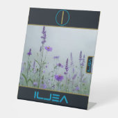 ILLJEA PEDESTAL SIGN SOCKELSCHILD (Vorderseite)
