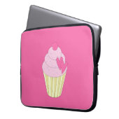Illsima Strawberry Cupcake Laptopschutzhülle (Vorderseite Links)