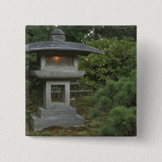 Illuminated stone lantern in Japanese Garden Button (Vorderseite)