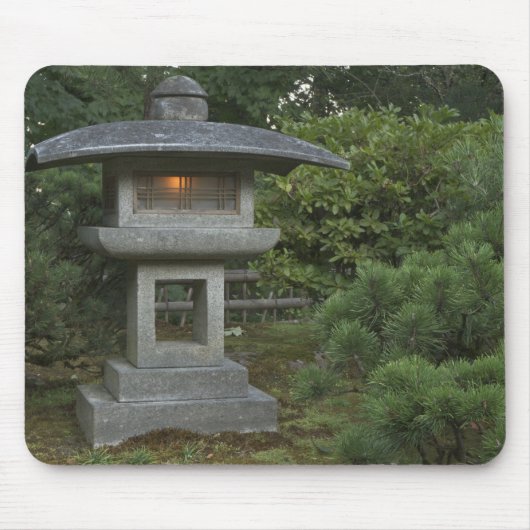 Illuminated stone lantern in Japanese Garden Mousepad (Vorne)