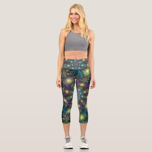 Illuminierte Abstrakte Shiny Aquamarines Lila Frak Capri Leggings (Vorderseite)