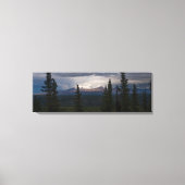 Illuminierte Berge Alaska Landschaft Fotografie Leinwanddruck (Vorderseite)