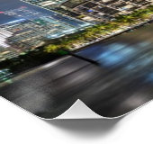 Illuminierte Türme am Wasser des Miami River Poster (Ecke)