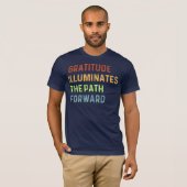 Illuminierte Wege der Dankbarkeit T-Shirt (Vorne ganz)
