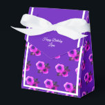 illusima Lila Blume Muster Geburtstagsgeschenk/ Geschenkschachtel<br><div class="desc">illusima White Ribbon violette Blumen Muster Geburtstagsparty Geschenkboxen/ Gefallen Box. Ideal für die thematische Geburtstagsparty eines Kindes.</div>