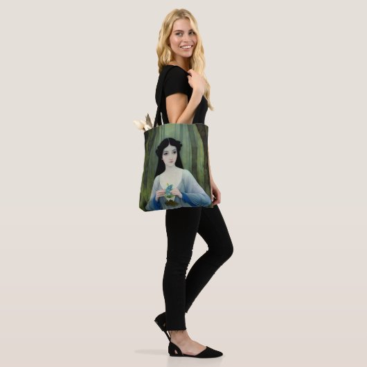Illustration der schönen Frau im Wald Tasche (Am Model)