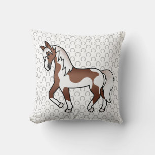 Illustration des braunen Pinto Trotting Cartoon Kissen