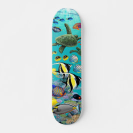 Illustration des tropischen Fisches in der Bucht v Skateboard