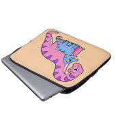 Illustration eines Mutter-Kind-Brachiosaurus. Laptopschutzhülle (Vorne Knopf)