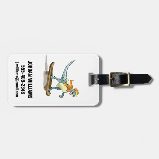 Illustration eines Raptor Skateboarding. Gepäckanhänger (Vorderseite horizontal)