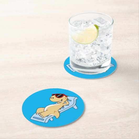 Illustration eines Sonnenbades Tyrannosaurus Rex. Runder Pappuntersetzer (Vor Ort)