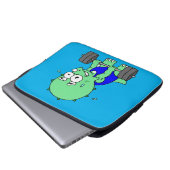 Illustration eines Triceratops, der Gewichte hebt. Laptopschutzhülle (Vorne Knopf)