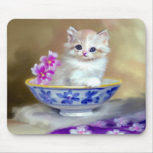 Illustration eines weißen Vintage-Kätzchens Mousepad
