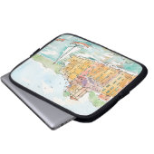 Illustration von Porofino Hafen mit Segelboot Laptopschutzhülle (Vorne Knopf)