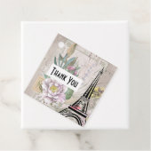 Illustration zur Vintagen Blume Collage & Eiffeltu Geschenkanhänger (Beispiel)