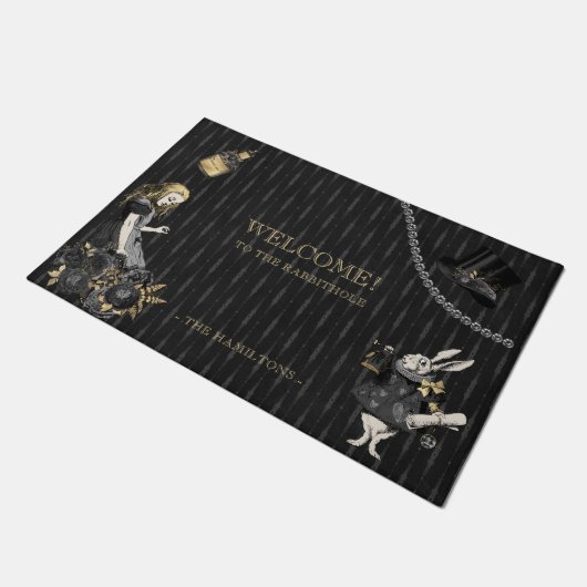 Illustrationen zur Schwarzen Alice im Wunderland Fußmatte (Schrägansicht)