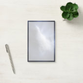 Illustrative Nah-up der Comet Tempel. Post-it Klebezettel (Büro)