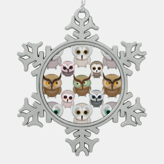 Illustriertes Owls-Muster Schneeflocken Zinn-Ornament (Vorderseite)