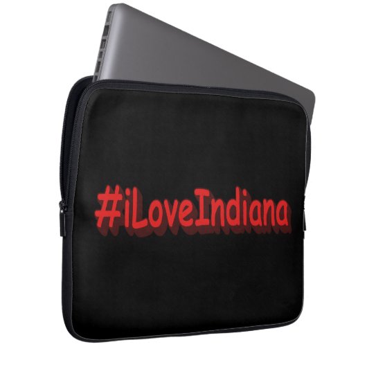 "#iLoveIndiana " Niedliches Design. Jetzt kaufen Laptopschutzhülle (Vorne Rechts)