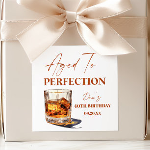 Im Alter Perfektion Whisky Glas Geburtstagsfeier Quadratischer Aufkleber