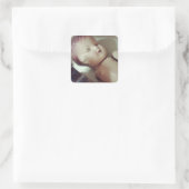 Im antiken Ladenfach. Quadratischer Aufkleber (Tasche)