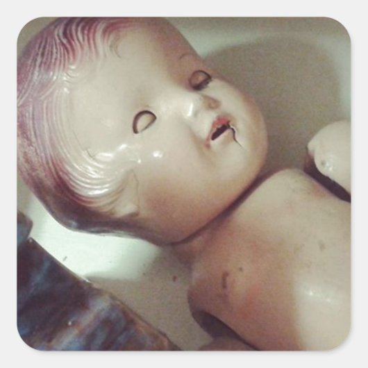 Im antiken Ladenfach. Quadratischer Aufkleber (Vorderseite)