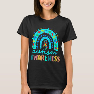 Im April tragen wir Blauer Autismus Rainbow Awaren T-Shirt