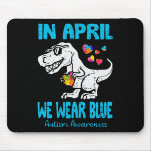 Im April tragen wir Blue T Rex Dino von Mousepad