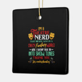 Im Atre Nerd auf Bühne Schauspielerin liebt Schaus Keramikornament (Links)