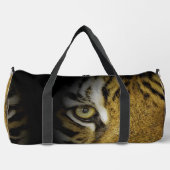 Im Auge eines Tigers Duffle Bag (Vorderseite)