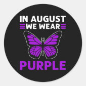 Im August tragen wir Lila. Überdosierungsbewusstse Runder Aufkleber (Vorderseite)