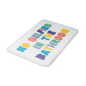 IM BADEZIMMER KEINE SELBSTSTÄNDE BADEMATTE (Schrägansicht)