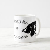 Im Besitz eines Grenzgängers Collie Funny Dog Kaffeetasse (VorderseiteRechts)