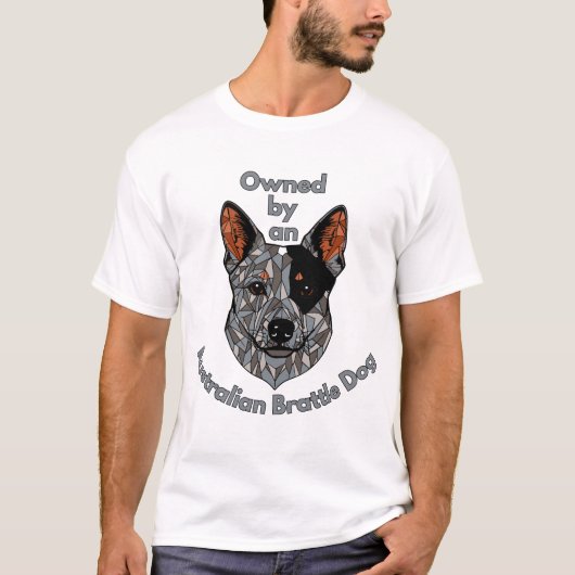 Im Besitz eines Hundes aus Brattle T-Shirt (Vorderseite)