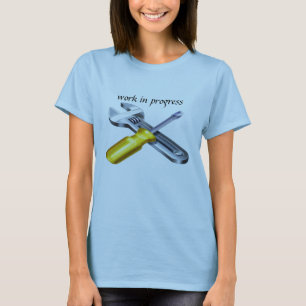 Im Entstehen befindliches Werk-Spaghetti-Bügel T-Shirt