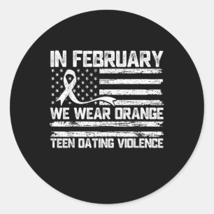 Im Februar tragen wir Orange Teen Verabredet Gewal Runder Aufkleber