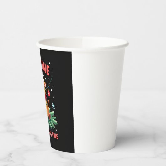 I'm Fine Everything is Fine Christmas Highland Cow Pappbecher (Links)