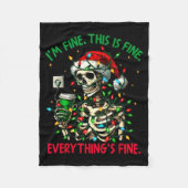 I'm Fine This Is Fine Everything Christmas Skeleto Fleecedecke (Vorderseite)