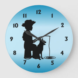 Im Fischereizentrum Große Wanduhr