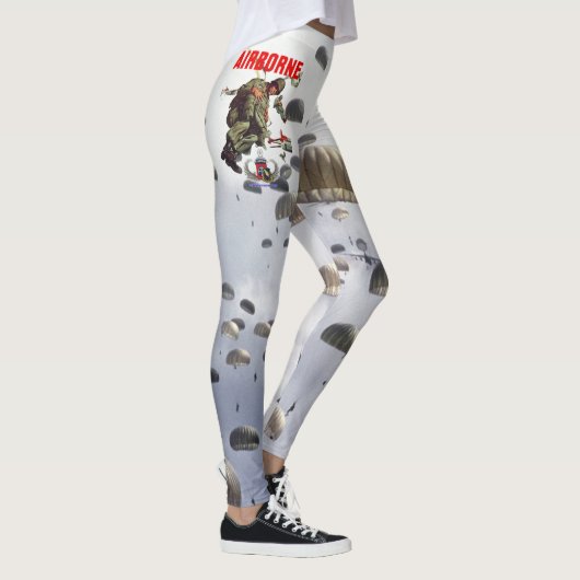 IM FLUGZEUG (504.) LEGGINGS (Rechts)