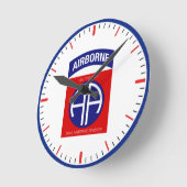 Im Flugzeug Abteilung der Armee-82. Runde Wanduhr (Winkel)