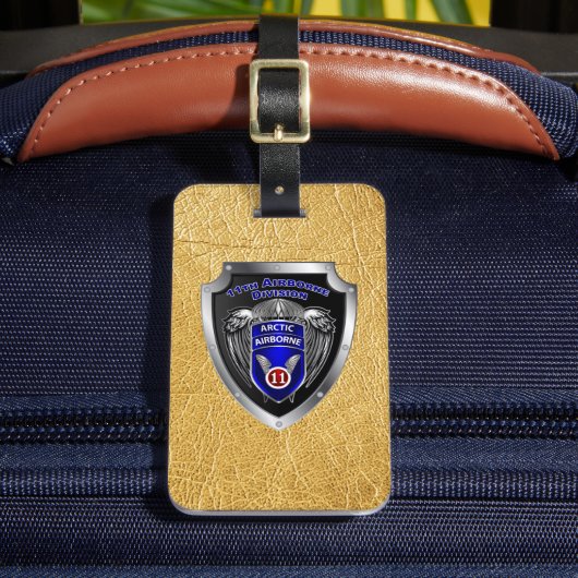 im Flugzeug Abteilung Gepäckanhänger (Vorderseite Insitu 2)