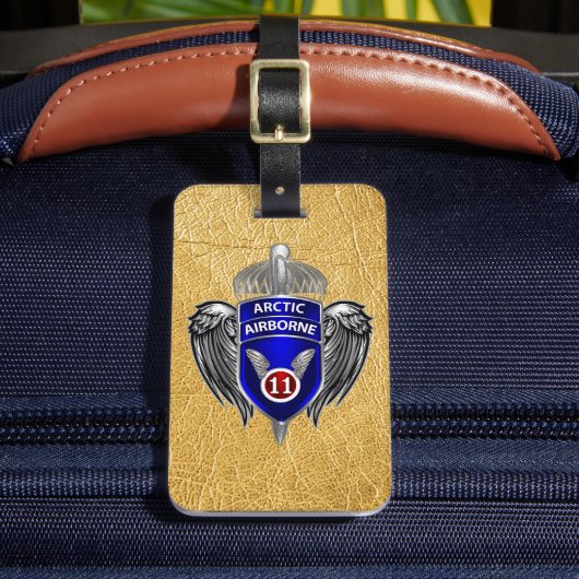 im Flugzeug Abteilung Gepäckanhänger (Vorderseite Insitu 2)