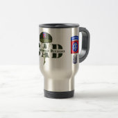 im Flugzeug Abteilung "VATER" Reisebecher (VorderseiteRechts)