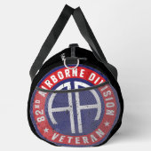 im Flugzeug Abteilung "Veteran" Black Duffle Bag (Rechts)